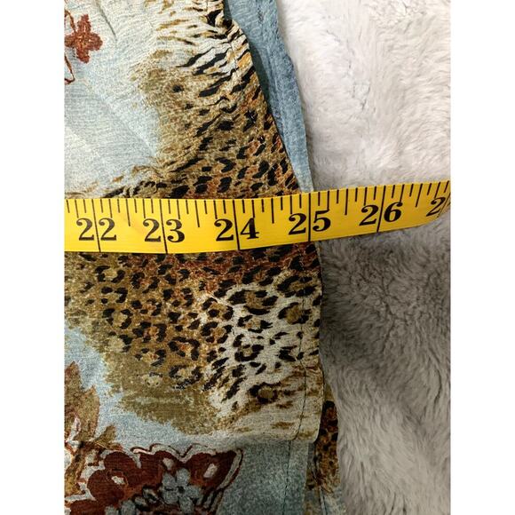 Chico's Silk Sheer Embroidered Animal Print Women's Size 1/M 3/4 Sleeve Shirt - Picture 5 of 8